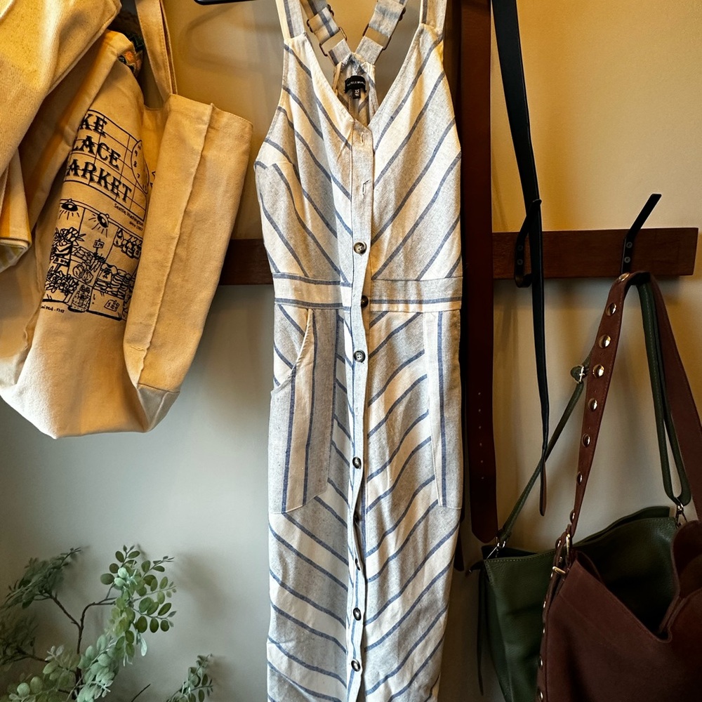 Women’s Dress Lot #1